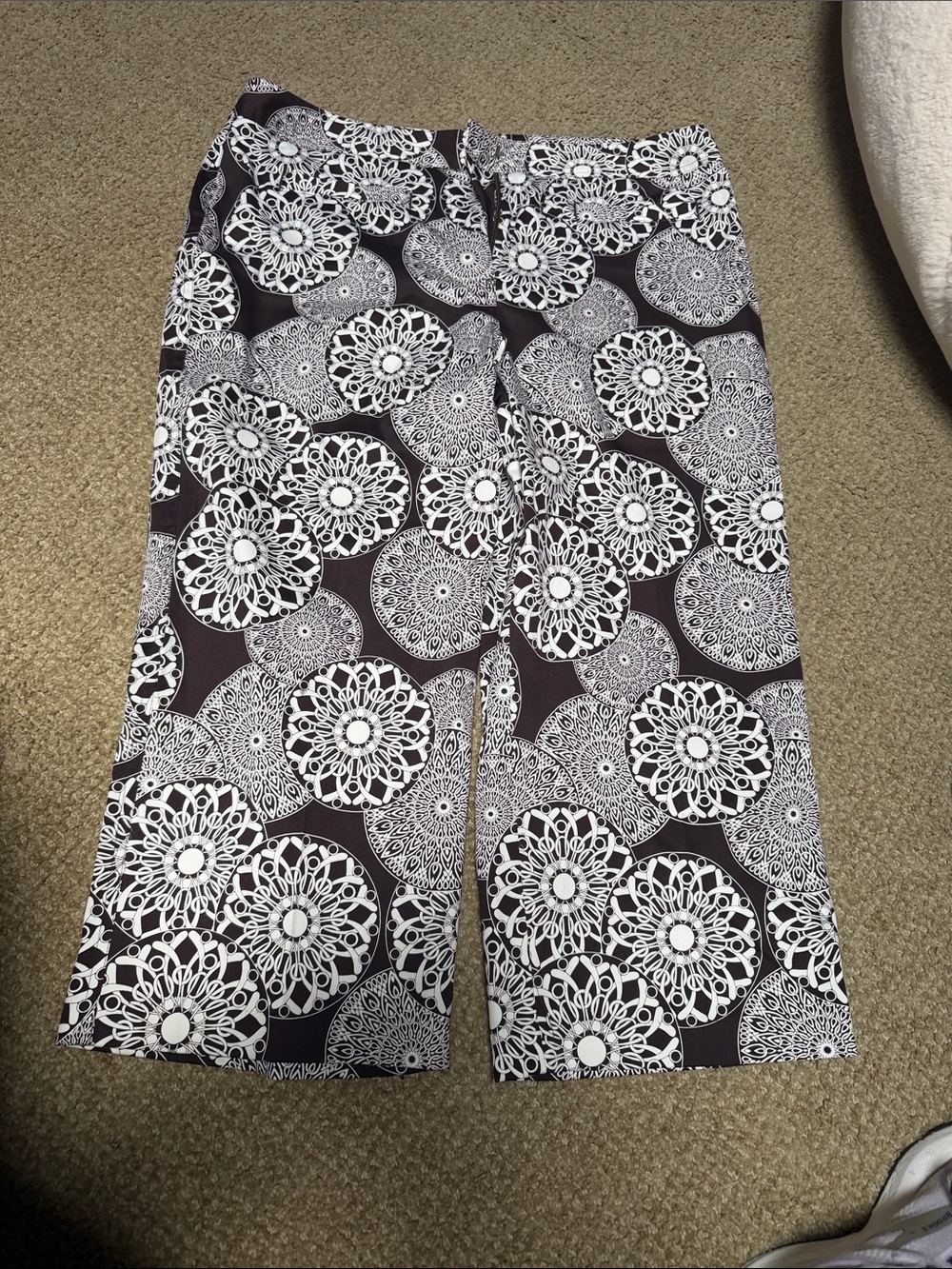 Bamboo Traders Black & White Mandala Print Skirt